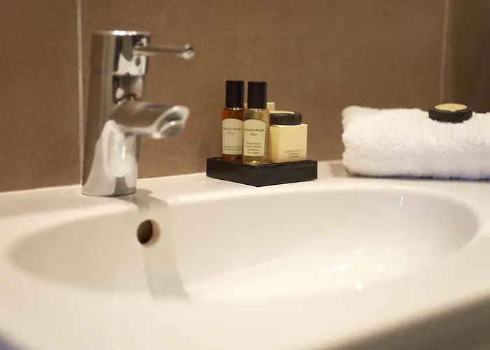 Beaugrenelle St-charles Tour Eiffel 3* Paris