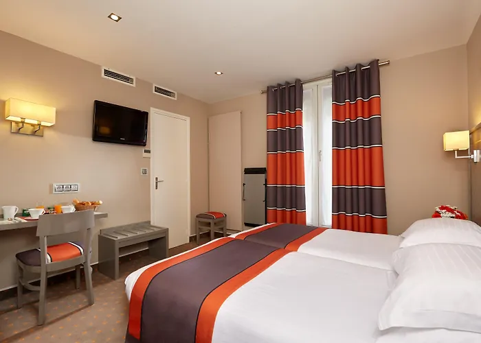 Hotel Beaugrenelle St-charles Tour Eiffel 3*