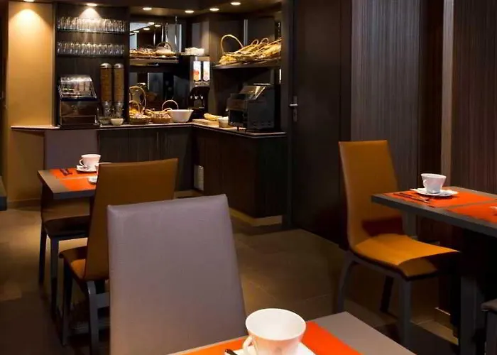 Hotel Beaugrenelle St-charles Tour Eiffel 3*