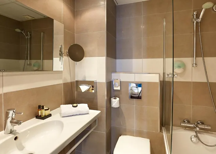 Beaugrenelle St-charles Tour Eiffel Hotel 3*