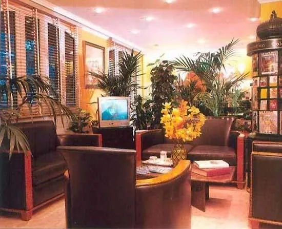 Hotel Beaugrenelle St-charles Tour Eiffel 3*